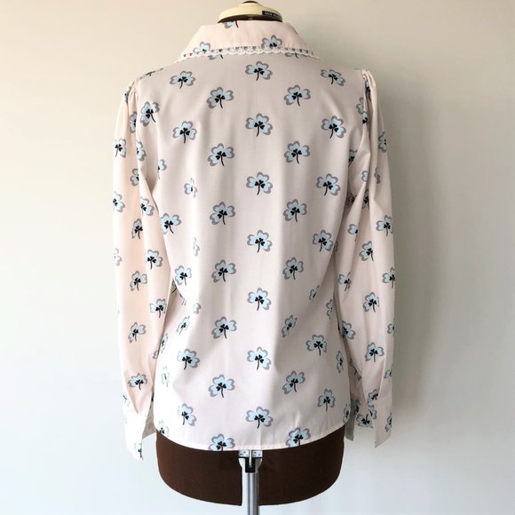 Floral Big Collar Button Up Blouse - Picture 3 of 8